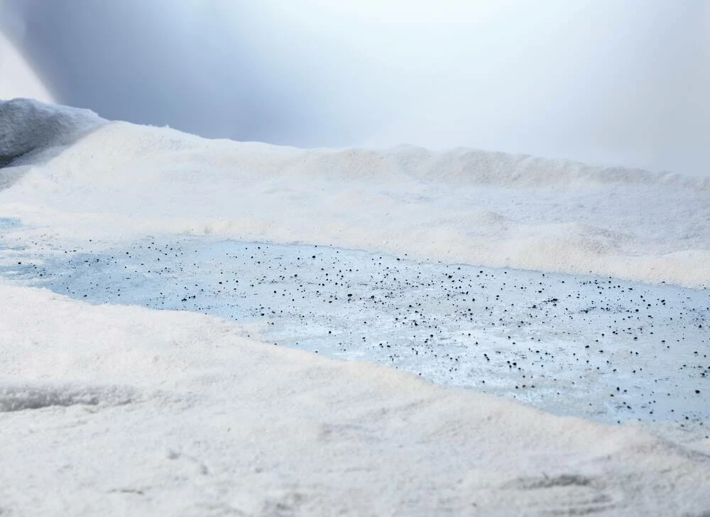 Yardworks LavaTrax Traction Aid For Icy Surfaces, 4.5-kg - Image 9